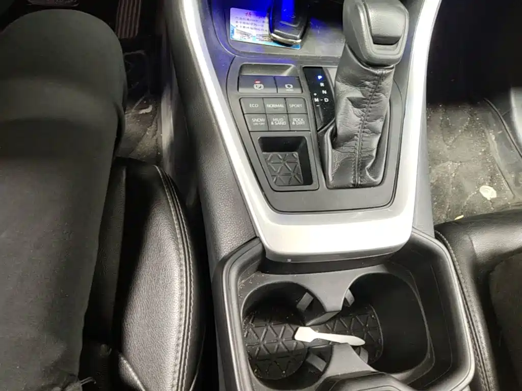 Toyota Wildlander — миниатюра 14