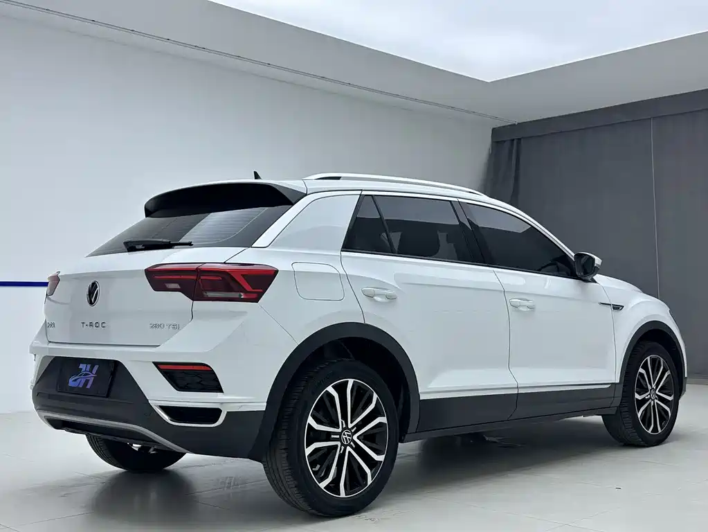 Volkswagen T-Roc 2021 280TSI DSG Comfort Smart Connect