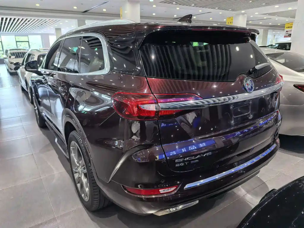 Buick Enclave — миниатюра 4