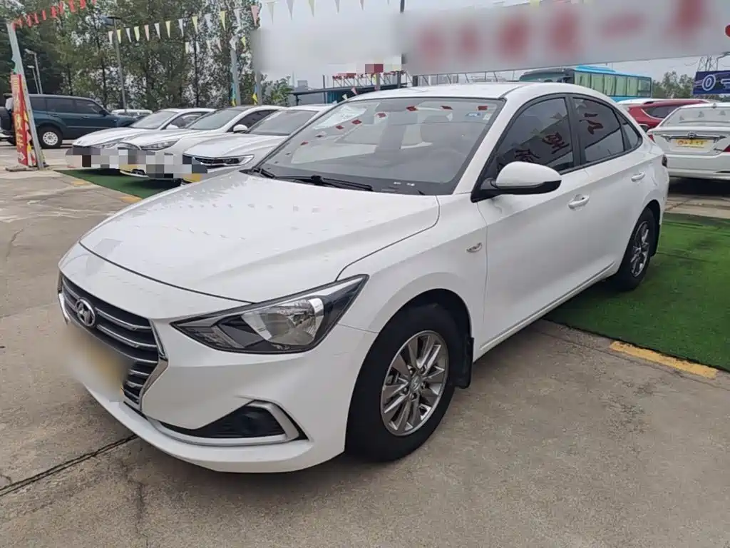 Hyundai Elantra — миниатюра 2