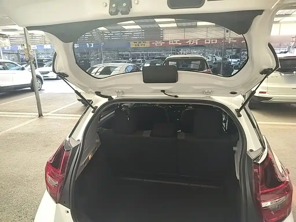 Toyota Vios FS — миниатюра 19