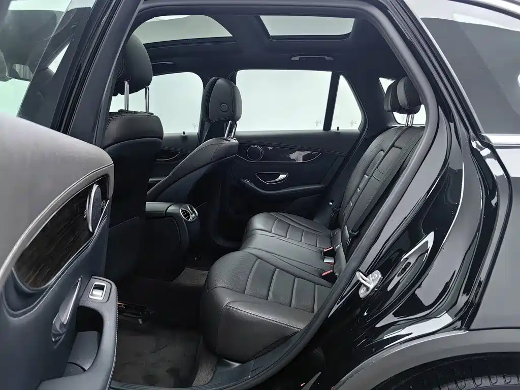 Mercedes-Benz GLC — миниатюра 15