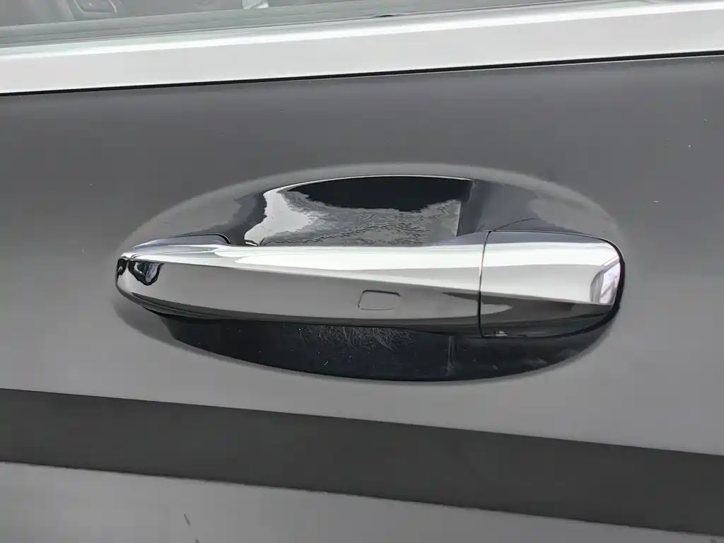 Mercedes-Benz GLC — миниатюра 18