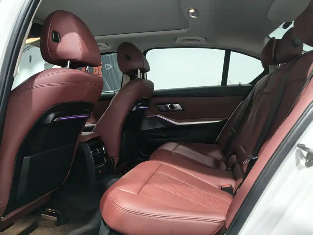 BMW 3 Series — миниатюра 14