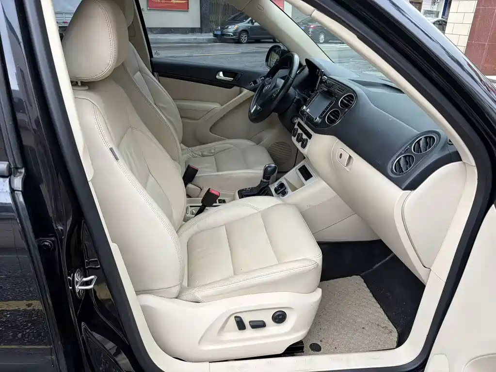 Volkswagen Tiguan — миниатюра 9