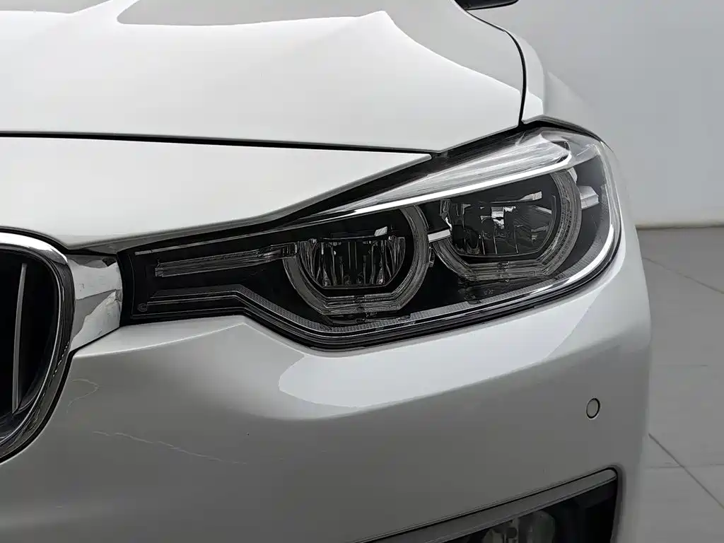 BMW 3 Series — миниатюра 7
