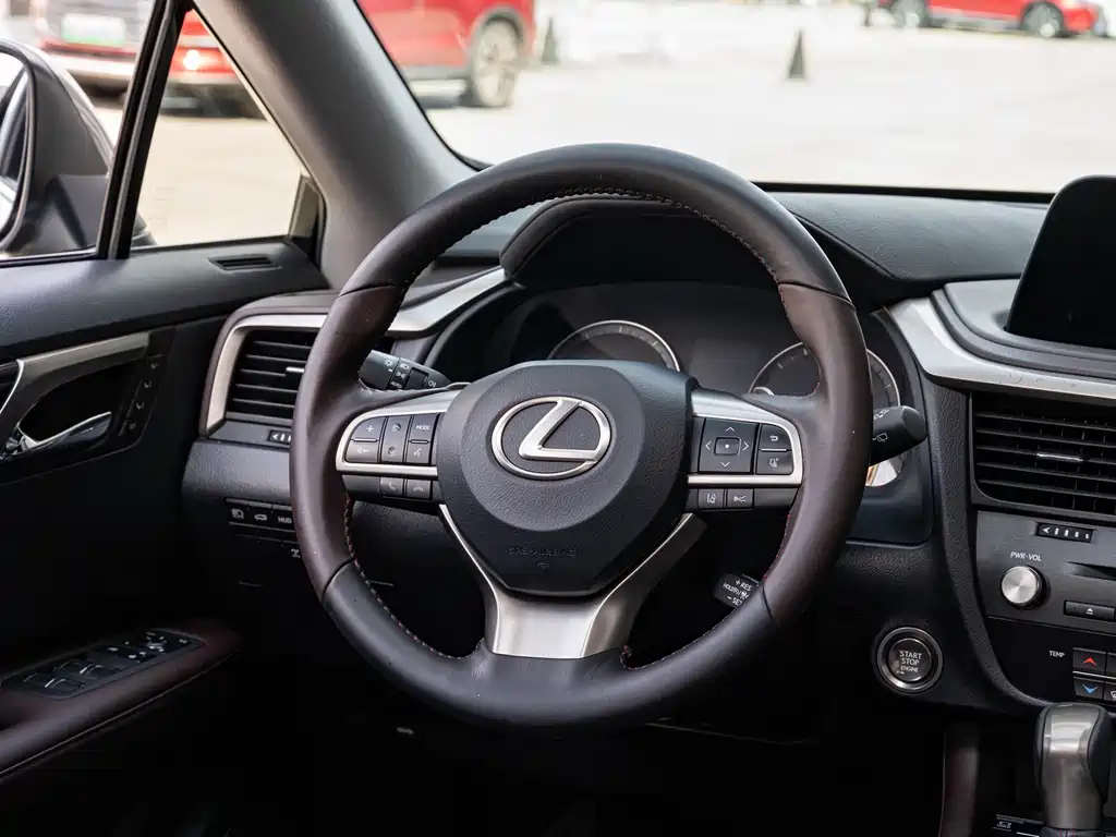 Lexus RX — миниатюра 14