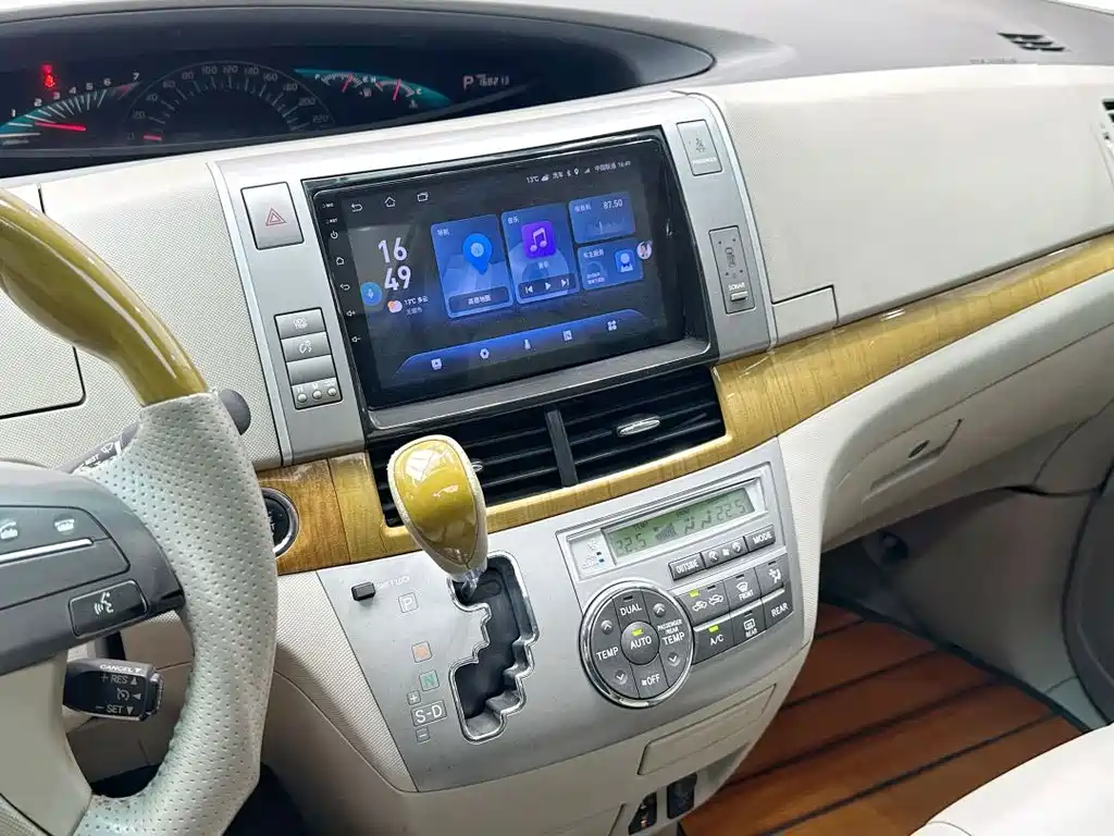 Toyota Previa — миниатюра 17