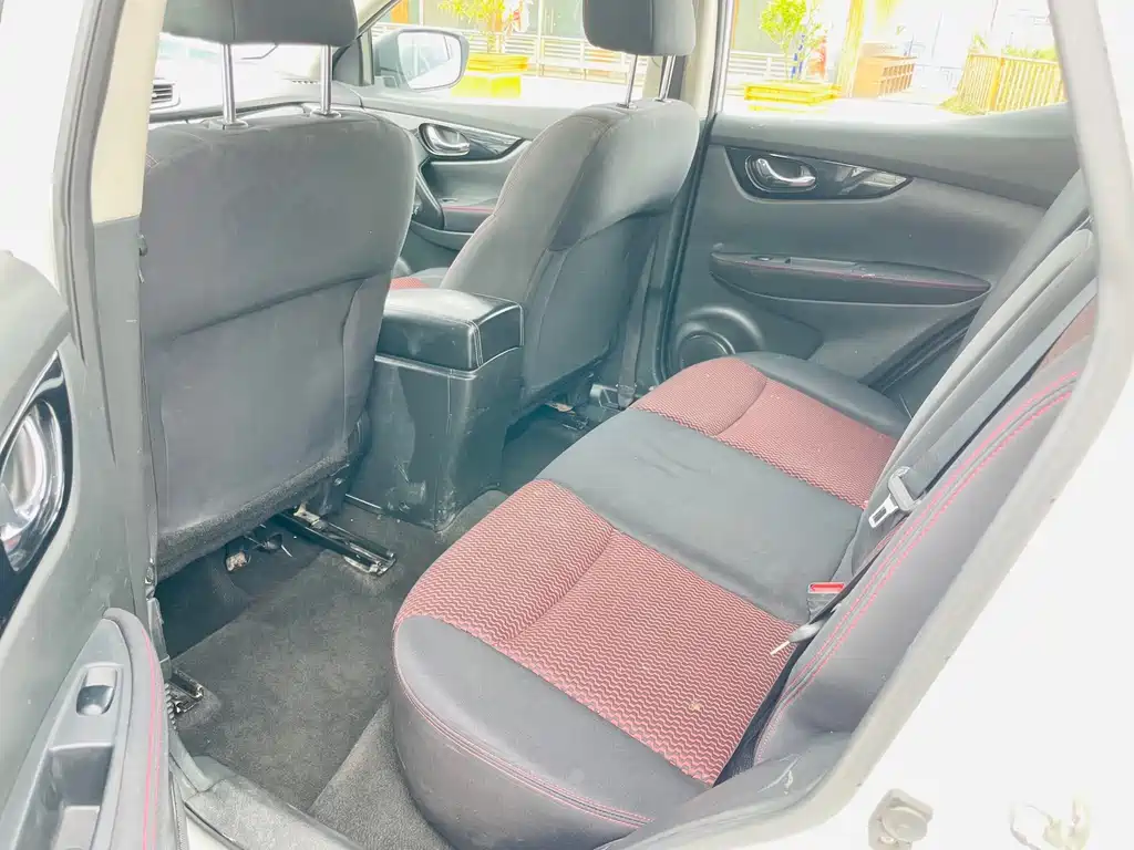 Nissan Qashqai — миниатюра 6