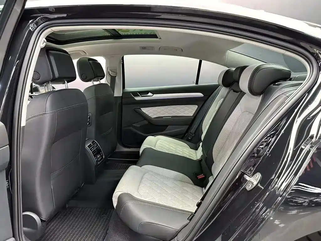 Volkswagen Magotan — миниатюра 5
