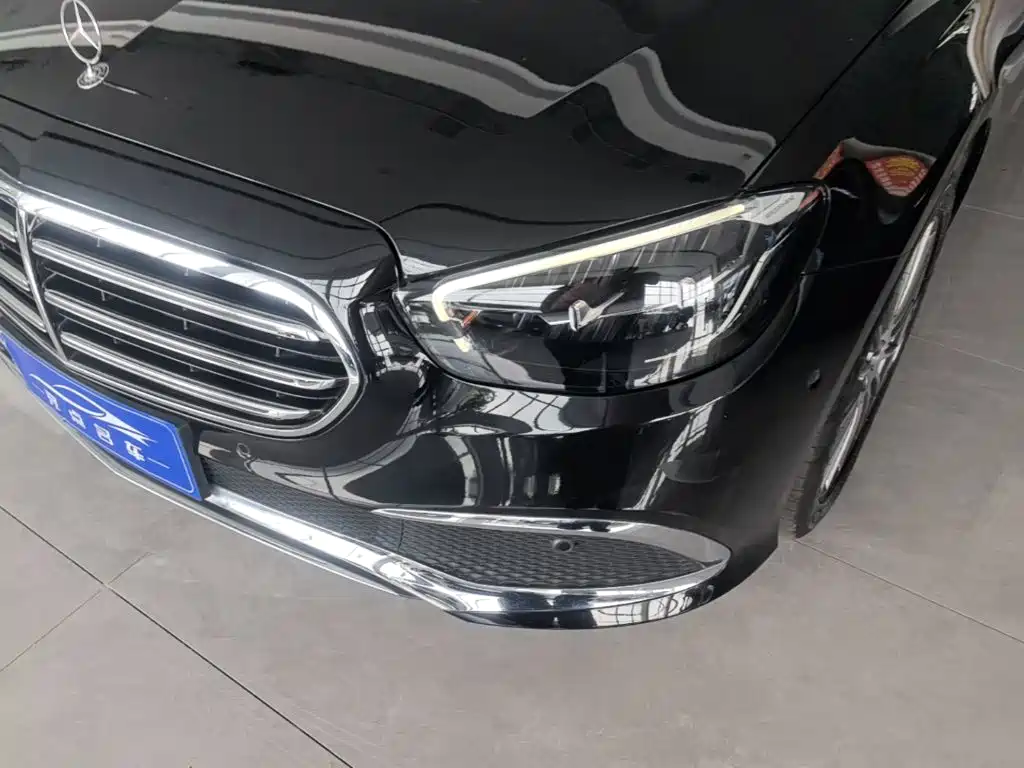Mercedes-Benz E-Class — миниатюра 24