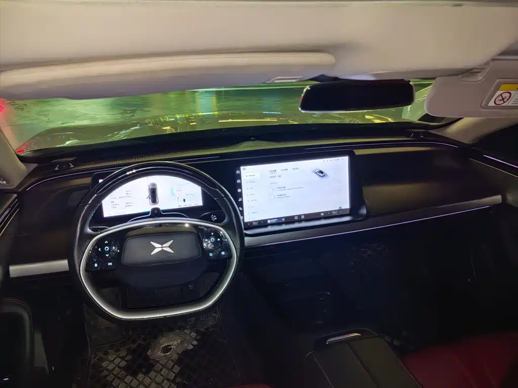 XPeng P7 — миниатюра 2
