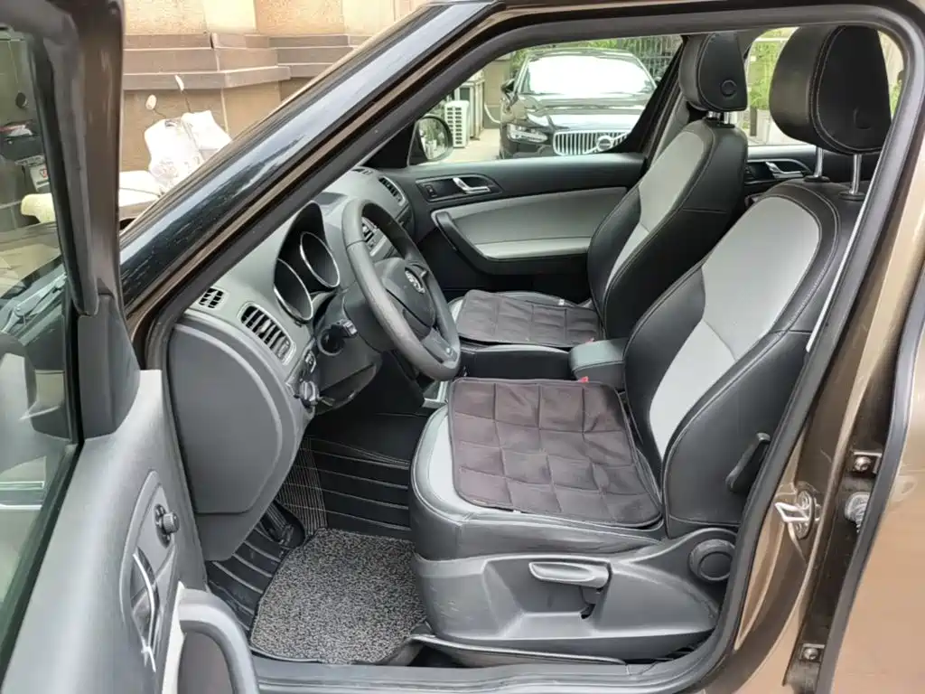 Skoda Yeti — миниатюра 15