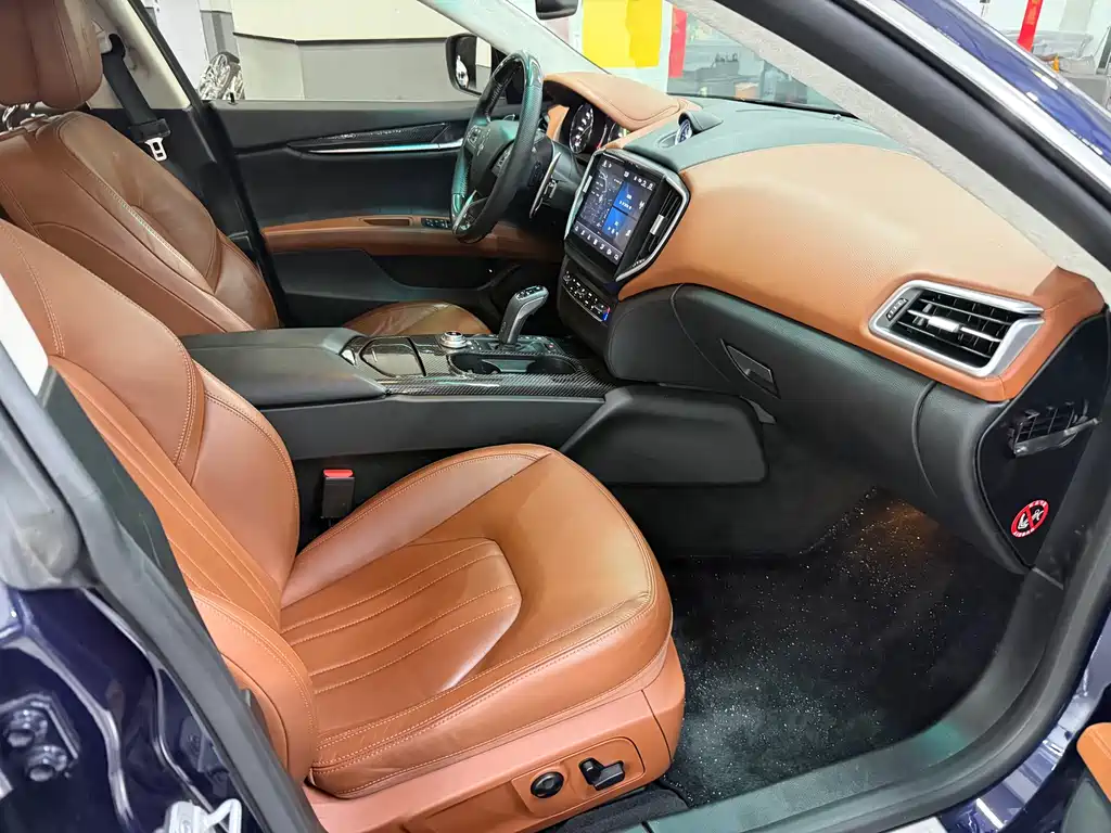 Maserati Ghibli 3.0T Standard Edition, фото 12