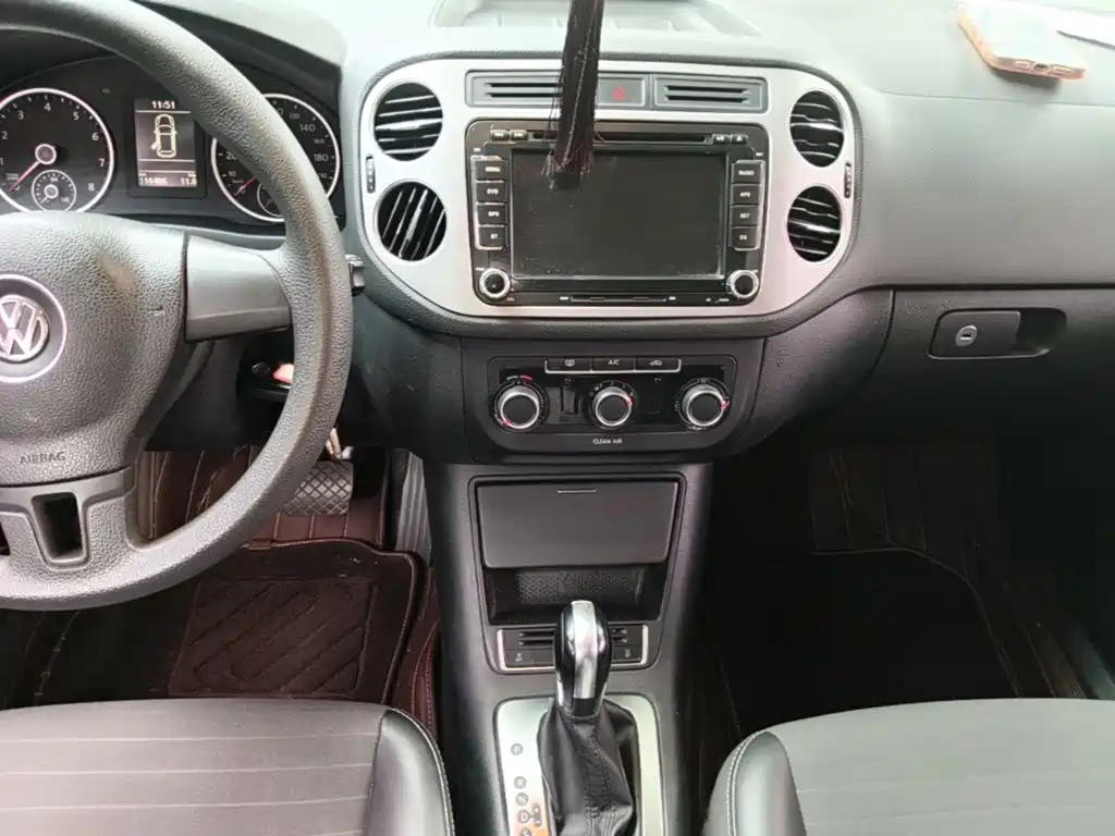 Volkswagen Tiguan — миниатюра 13
