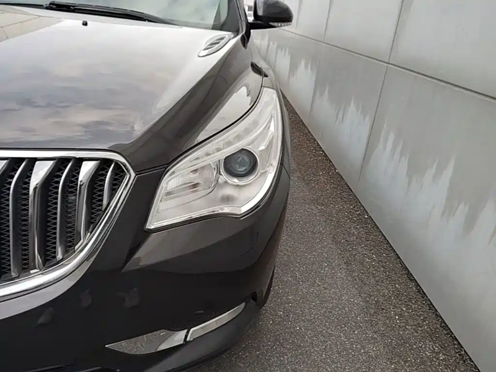 Buick Enclave — миниатюра 24
