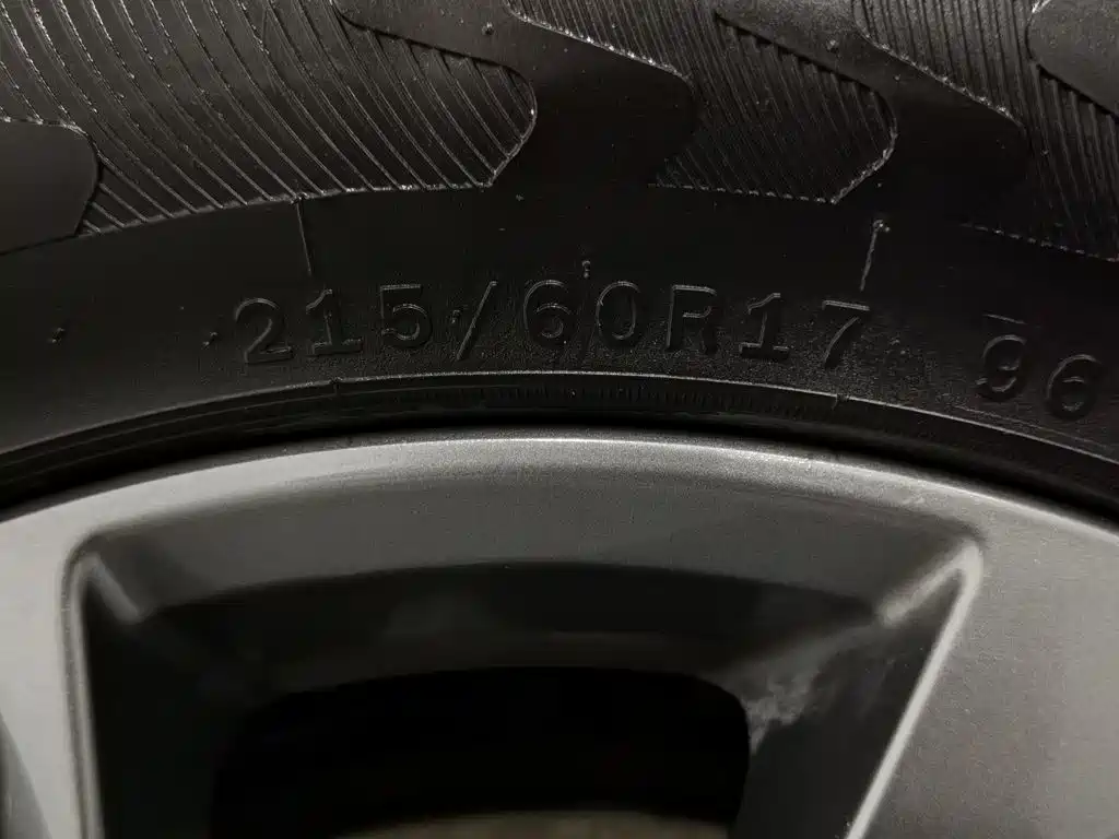 Geely Binyue — миниатюра 24