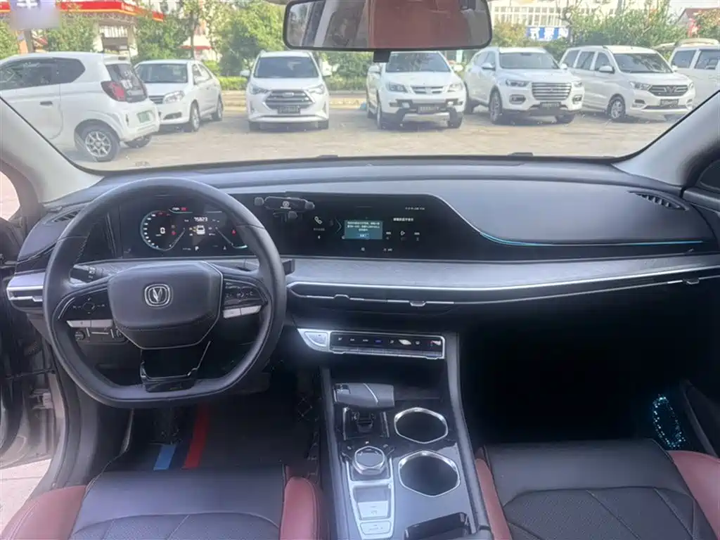 Changan Eado 2022 PLUS NE 1.4T GDI DCT Luxury