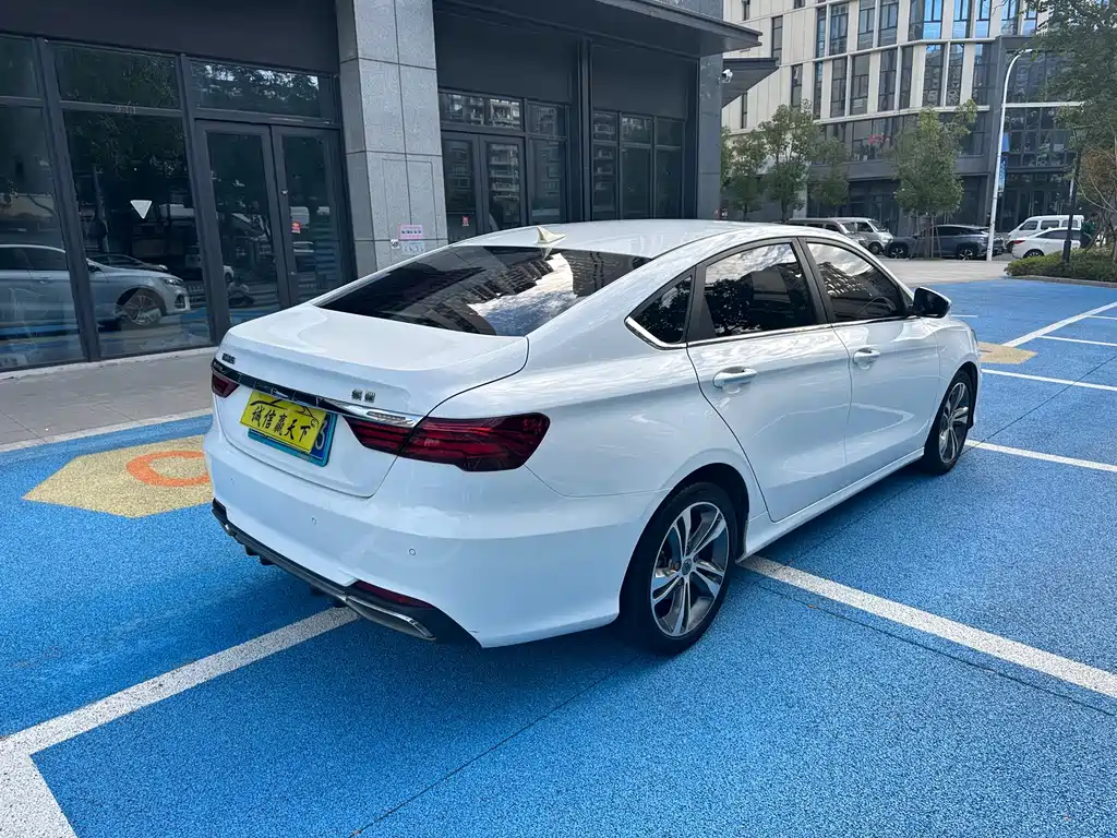 Geely Binrui — миниатюра 5