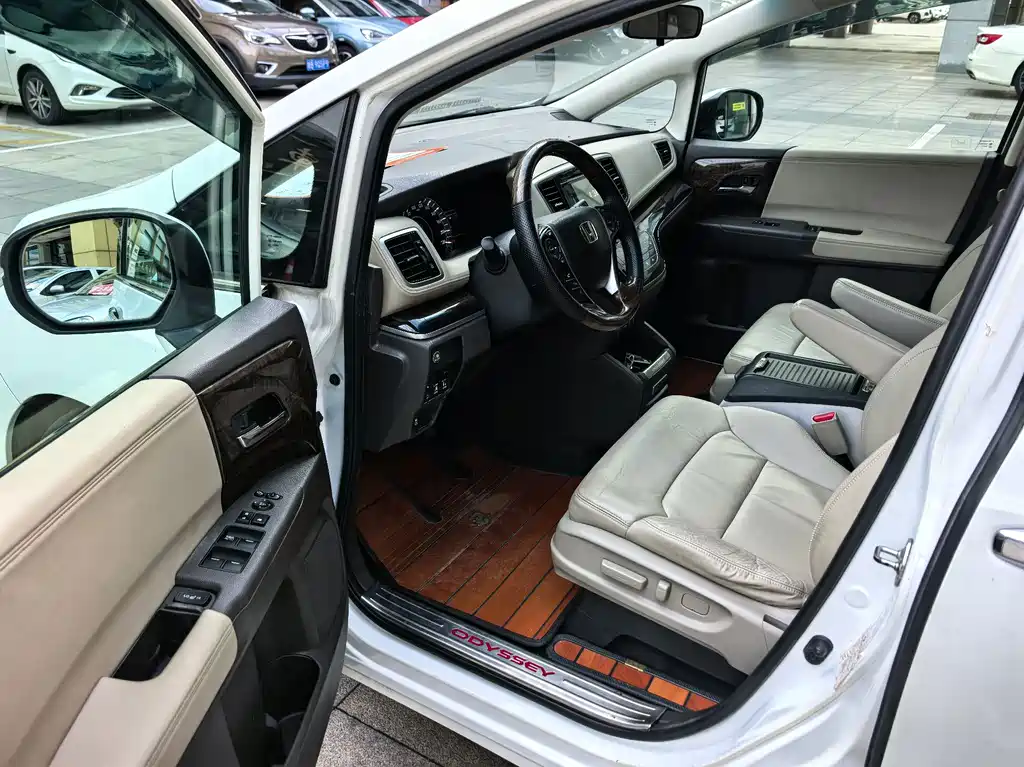 Honda Odyssey — миниатюра 4