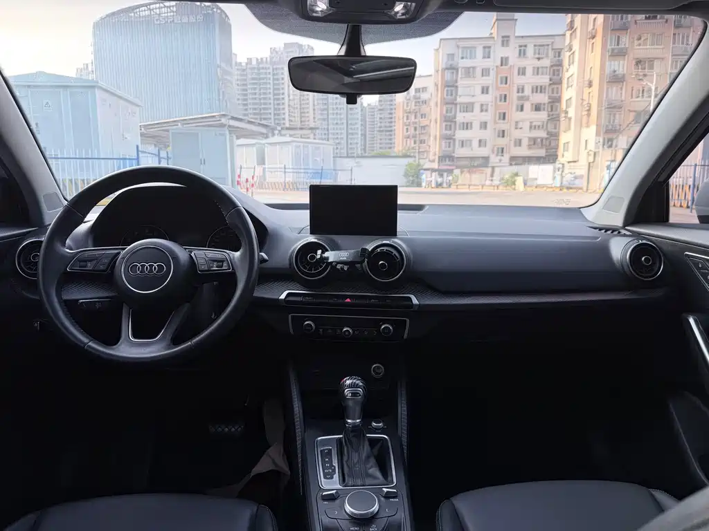 Audi Q2L — миниатюра 5