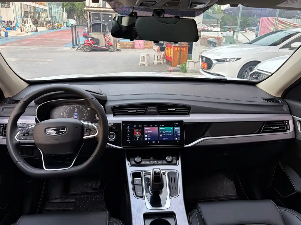 Geely Boyue — миниатюра 4