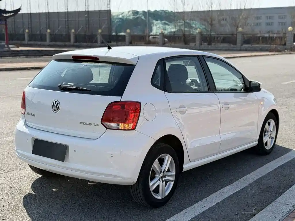 Volkswagen Polo — миниатюра 7