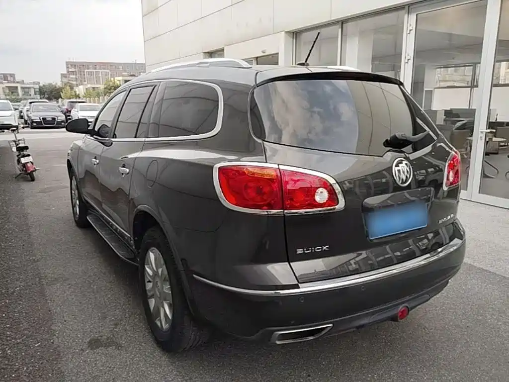 Buick Enclave — миниатюра 5