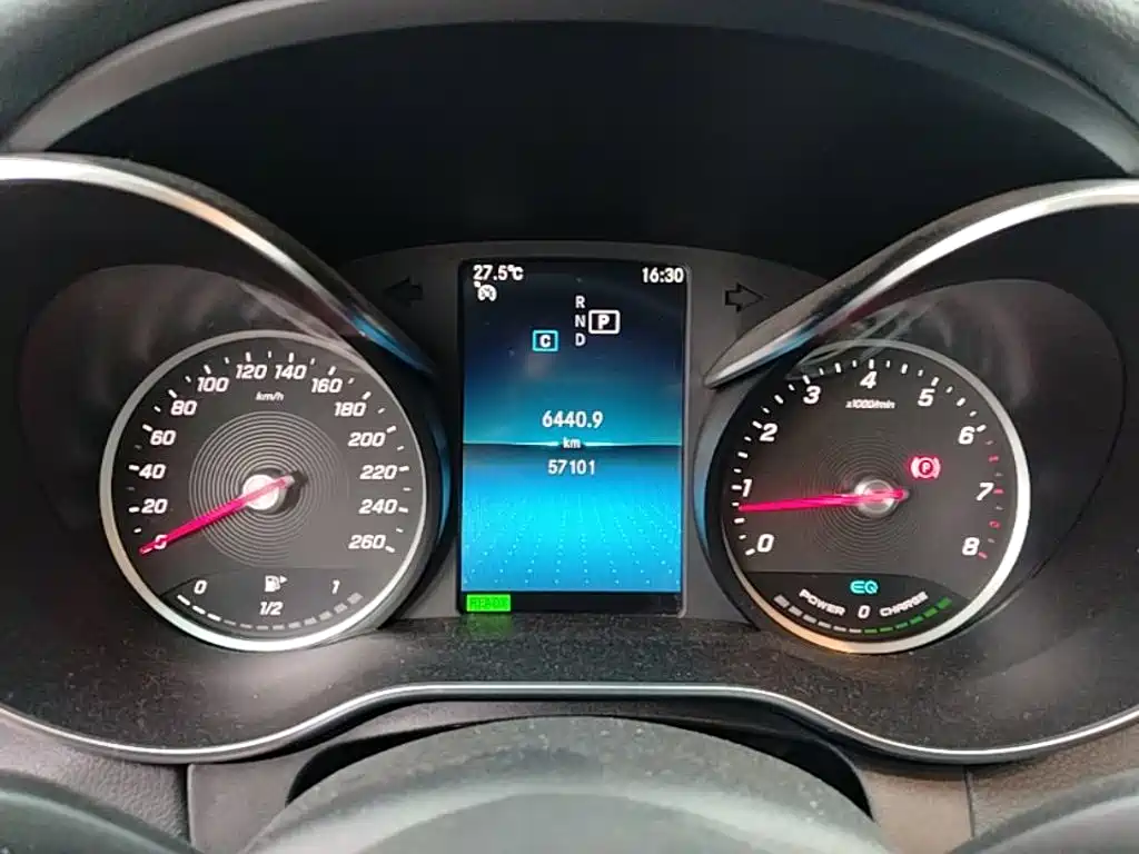 Mercedes-Benz C-Class — миниатюра 12