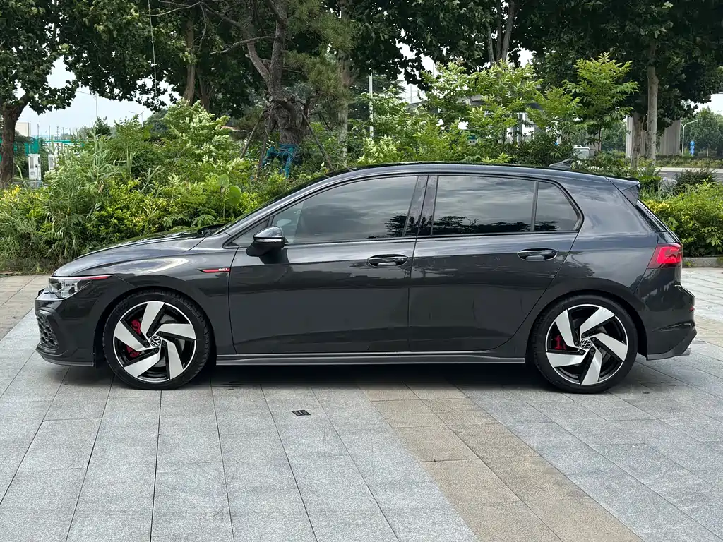 Volkswagen Golf GTI — миниатюра 7