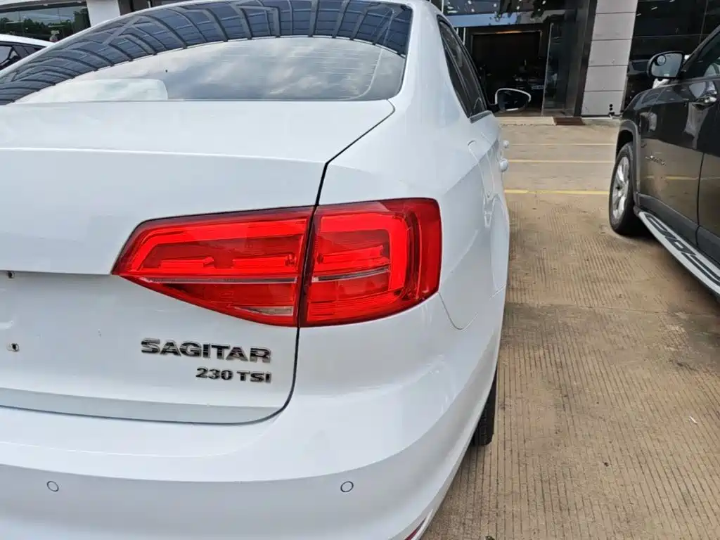 Volkswagen Sagitar — миниатюра 8