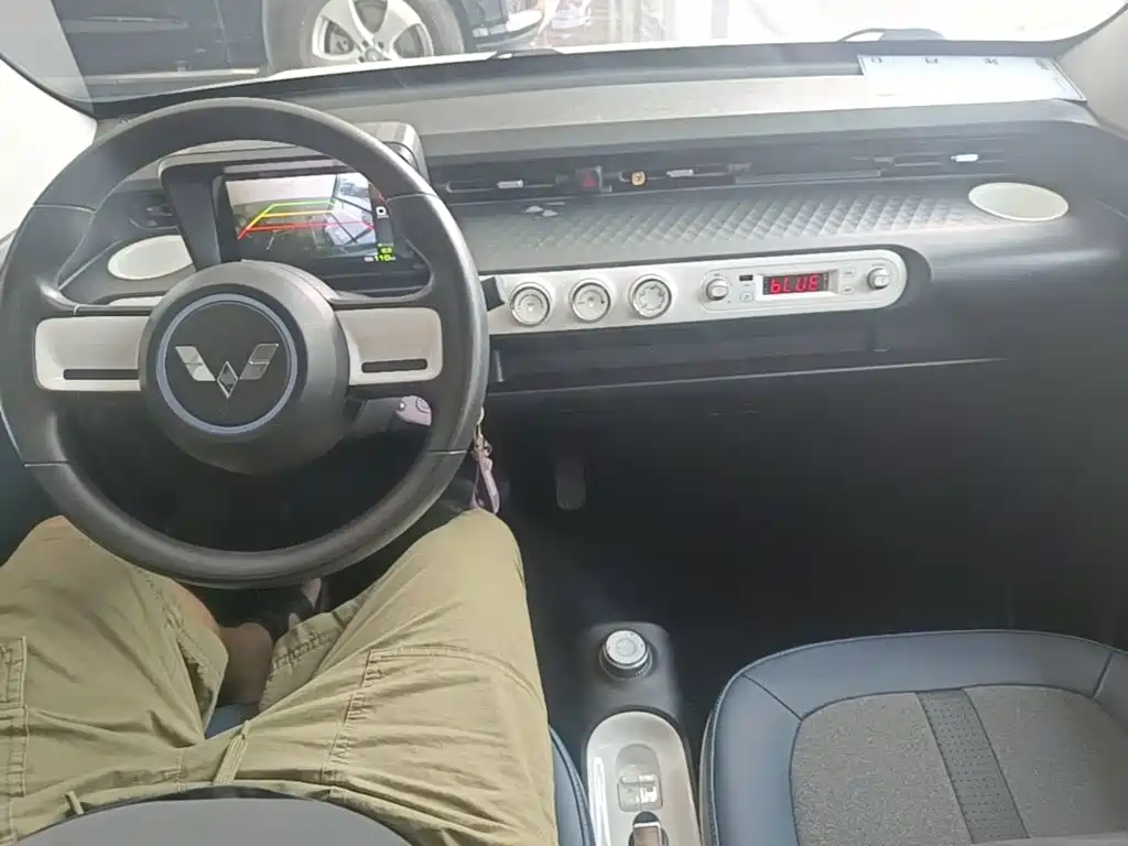 Wuling MINIEV — миниатюра 14