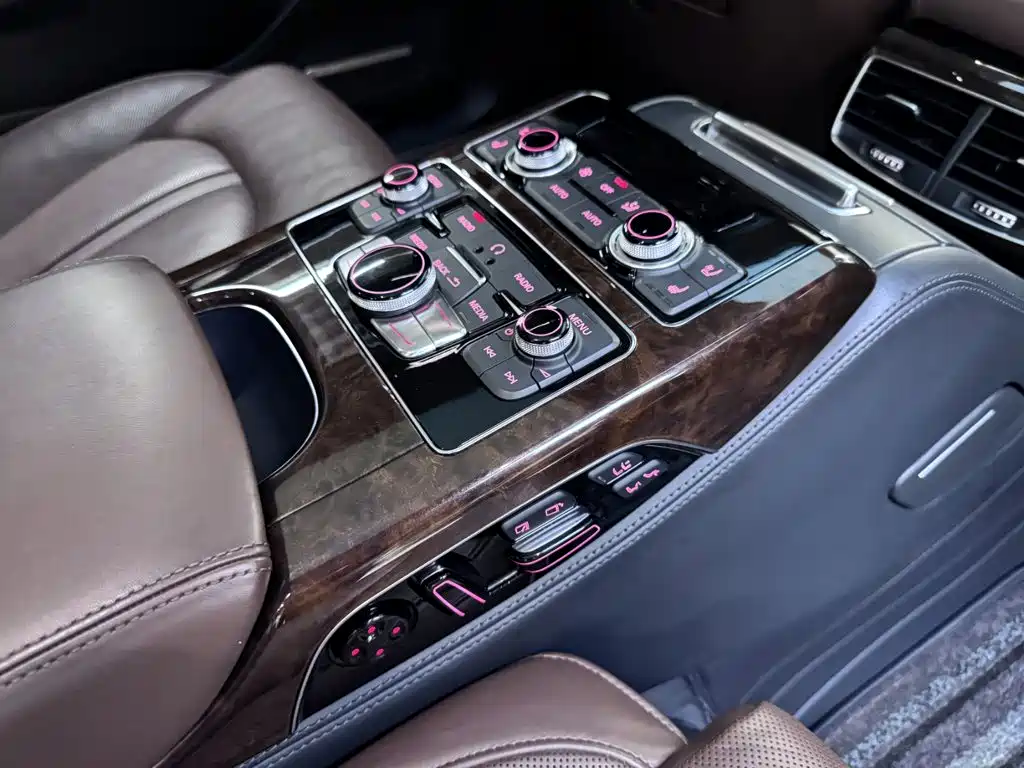 Audi A8 — миниатюра 20