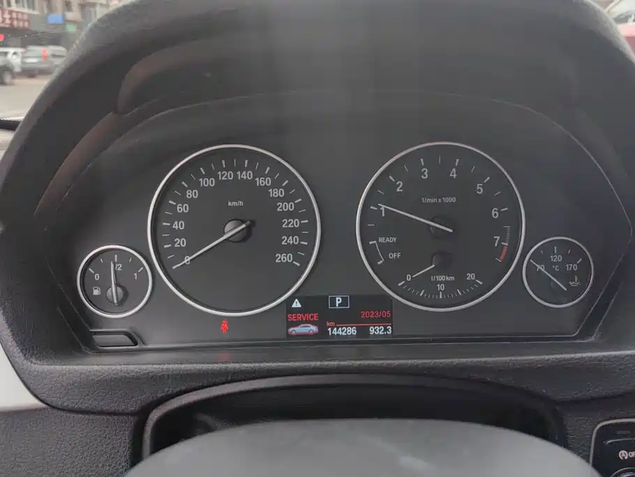 BMW 3 Series — миниатюра 14
