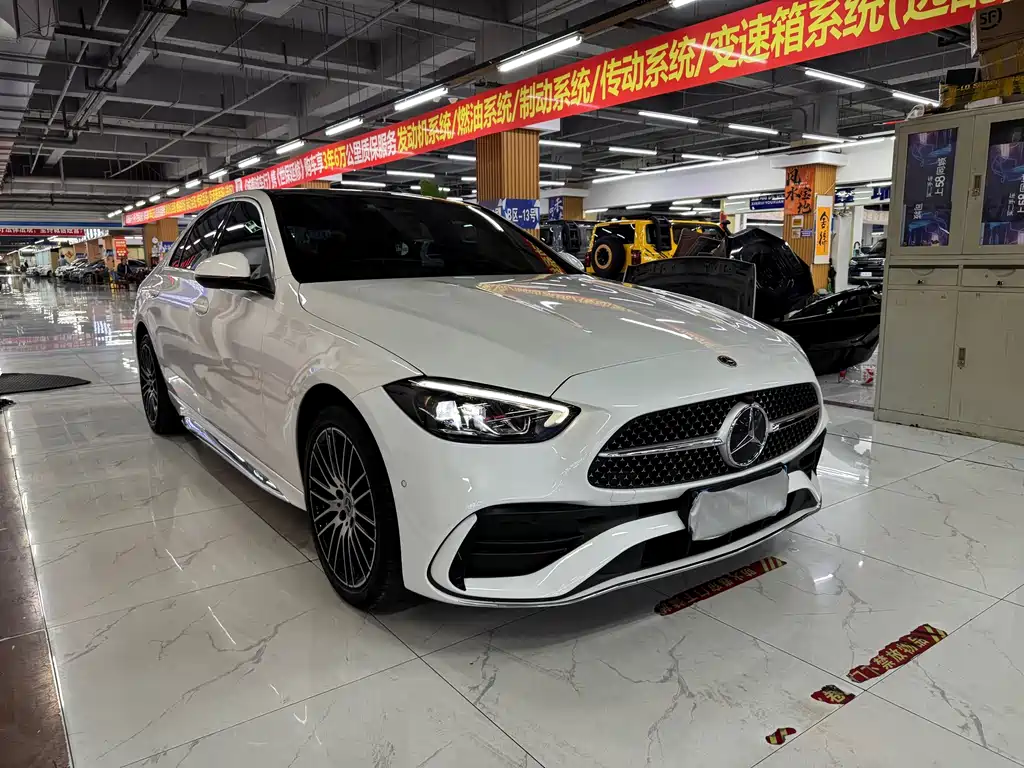 Mercedes-Benz C-Class — миниатюра 3