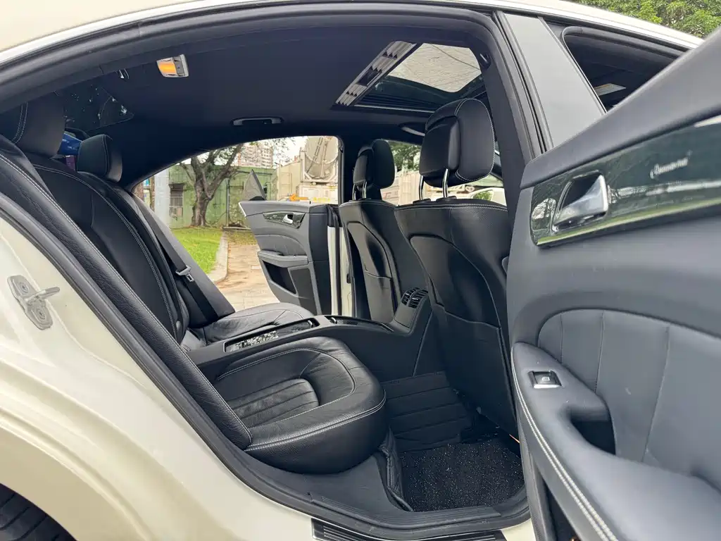 Mercedes-Benz CLS — миниатюра 7