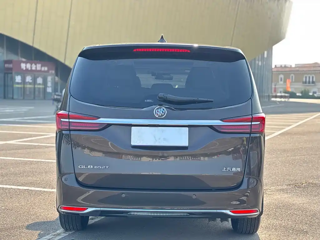 Buick GL8 — миниатюра 8