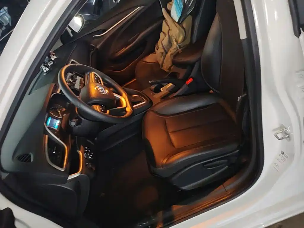 Buick Excelle — миниатюра 15
