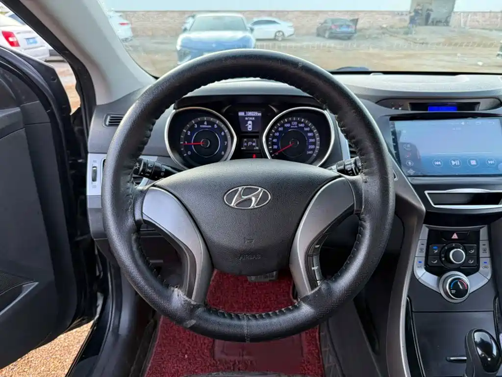 Hyundai Elantra Langdong — миниатюра 15