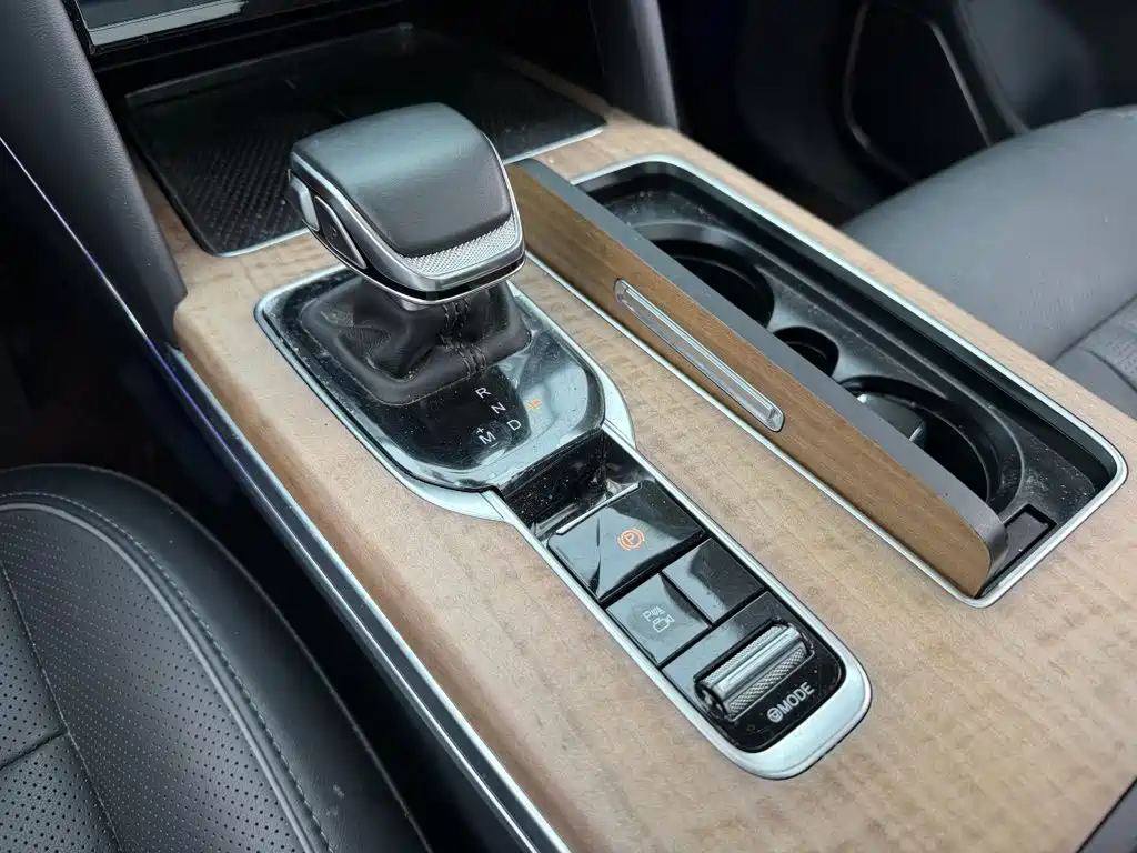 Hongqi Hongqi HS7 — миниатюра 9