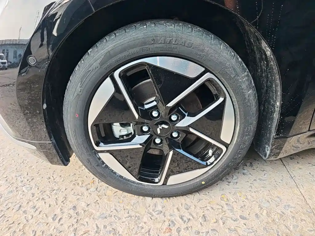 Wuling Xingguang — миниатюра 23