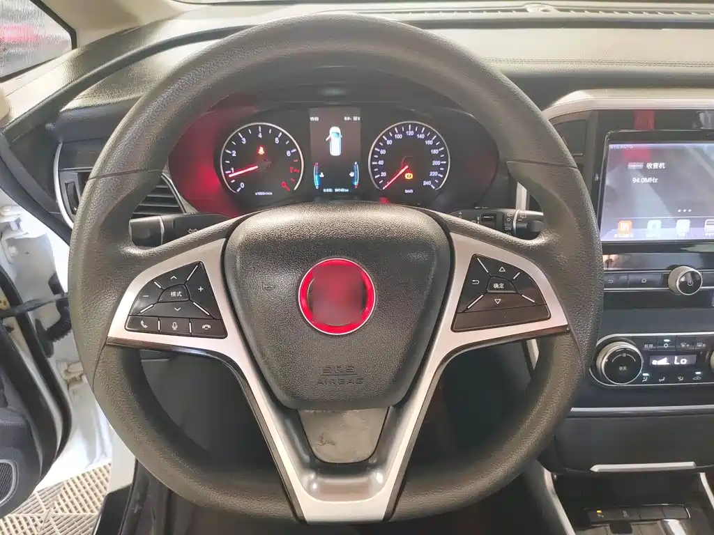 BYD MAX — миниатюра 11
