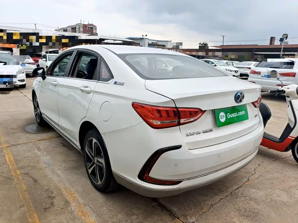 BAIC EU5 — миниатюра 5