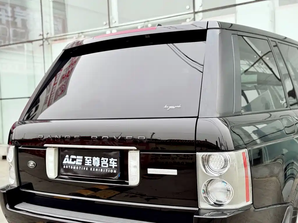 Land Rover Range Rover — миниатюра 9