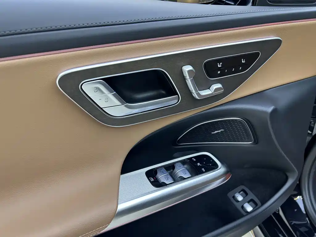 Mercedes-Benz E-Class New Energy — миниатюра 10