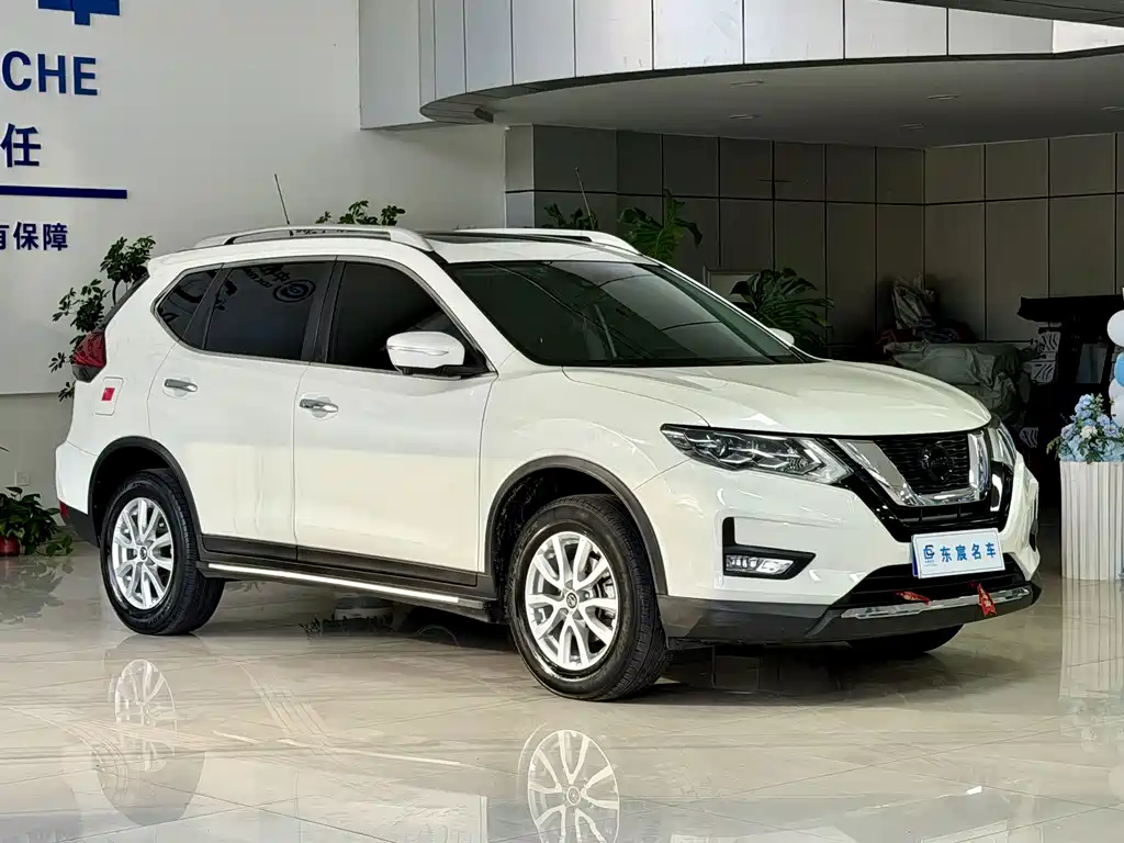 Nissan X-Trail — миниатюра 3