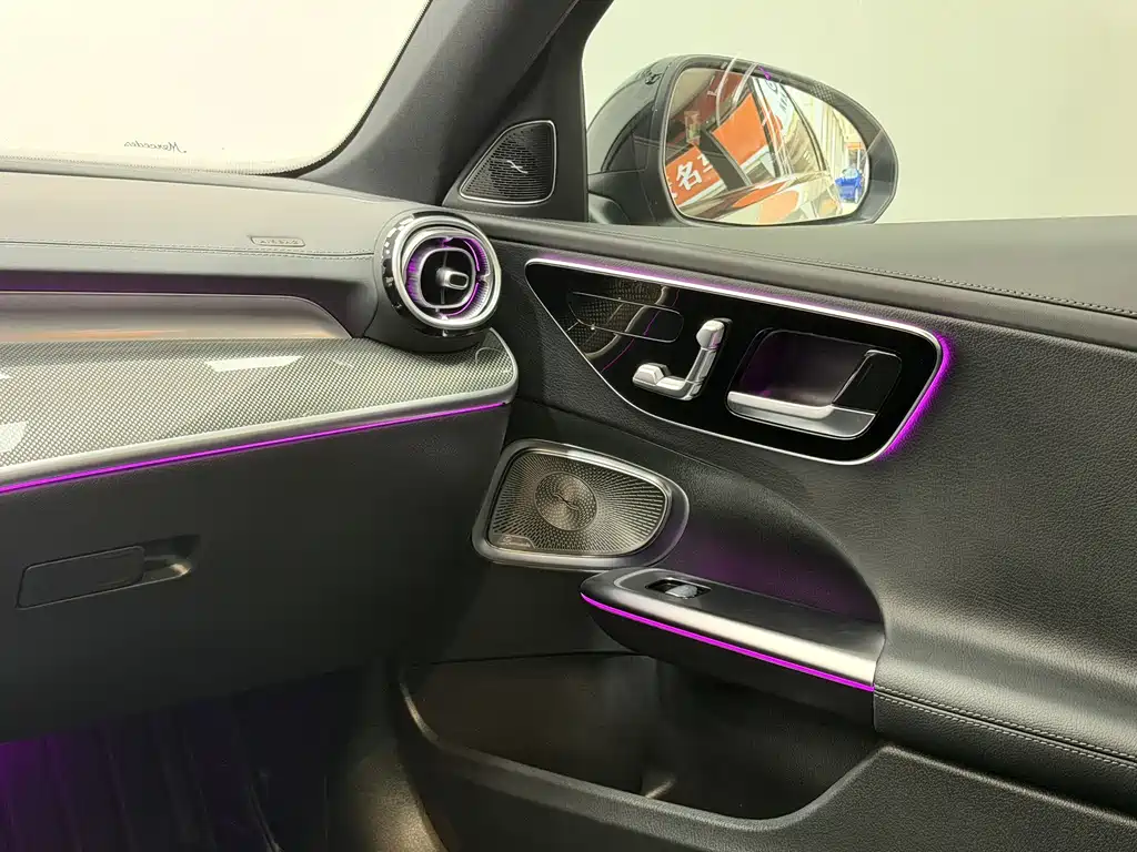 Mercedes-Benz C-Class — миниатюра 14