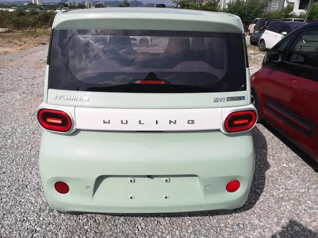Wuling MINIEV — миниатюра 6
