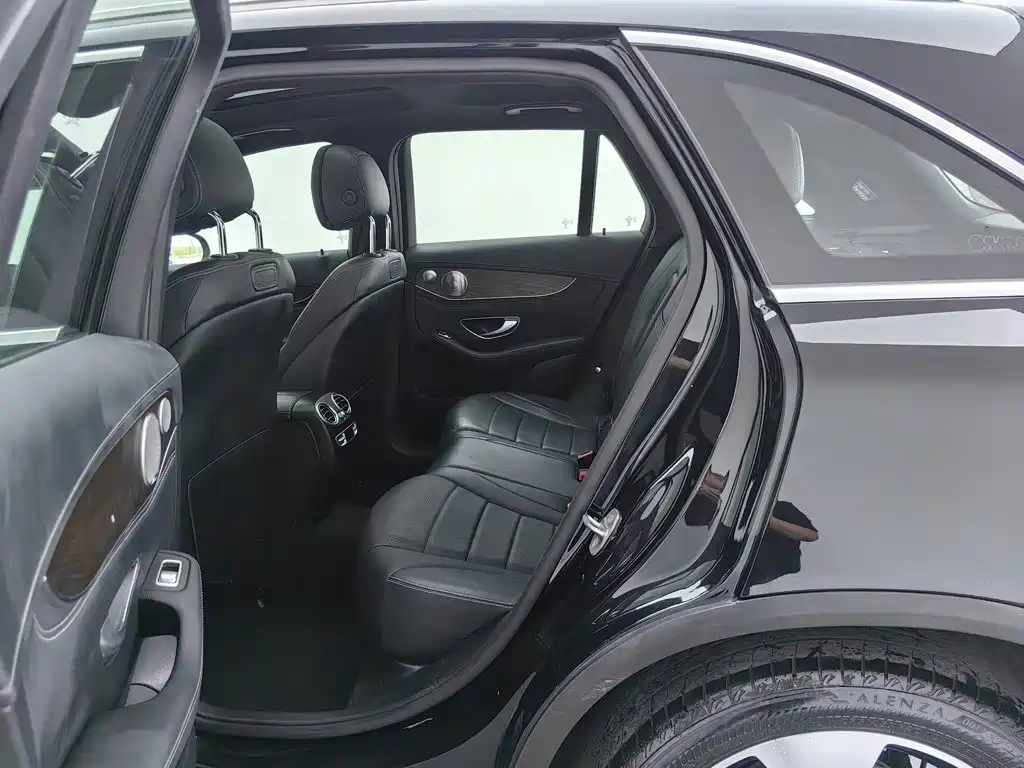 Mercedes-Benz GLC — миниатюра 15