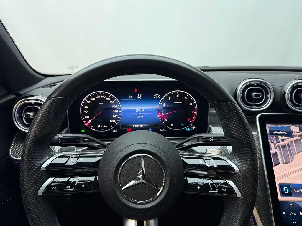 Mercedes-Benz C-Class — миниатюра 8